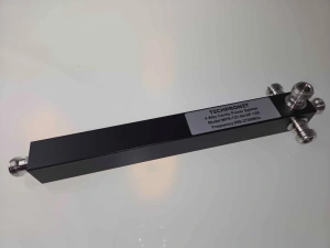 4-drogowy dzielnik mocy, 698-2700MHz, IM3<=-155dBc, 200W, złącza N gniazdo, TECHPRONET