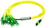 Patchcord światłowodowy  jednomodowy MPO/MTP® APC  , z rozszyciem na 12x LC/APC, dł.1mb   (L00830A0030) 