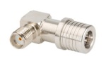 Adapter kątowy QMA-m/SMA-f  