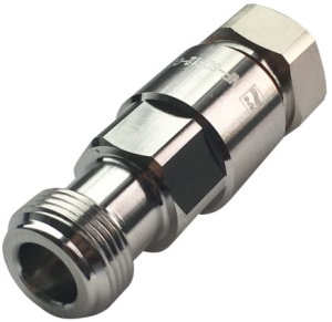 N gniazdo  skręcane serii C03 na kabel SCF12-50J/FSJ4-50, OMNI FIT™ standard