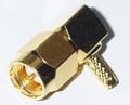 SMA wtyk zagniatany kątowy na kabel RG174, RG316, złocony 