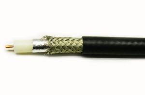 Kabel koncentryczny niskostratny 75Ω do transmisji HD-3G,  typu RG11 z żyłą drutową - Belden    